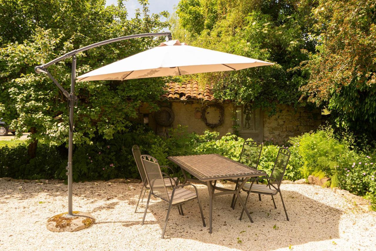 La Maison Au Vert Melincourt Luaran gambar